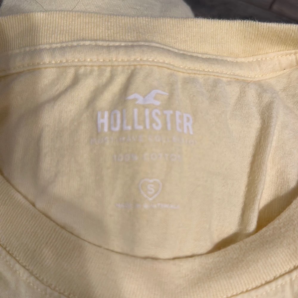 Hollister Tee - Picture 3 of 3